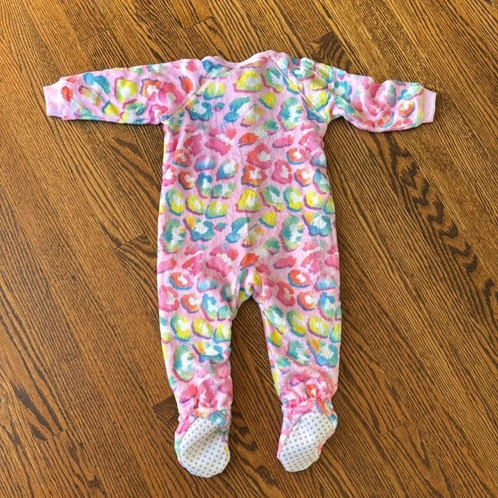 The Children's Place baby girls 9-12M Rainbow Leopard Fleece One Piece Pajamas